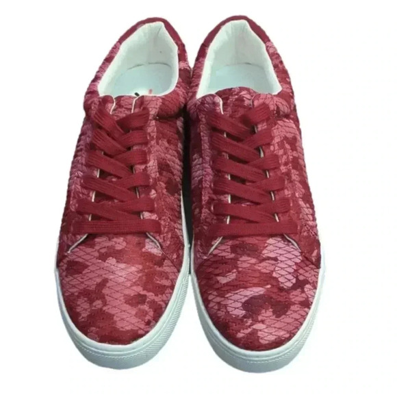 Issac mizrahi live SOHO quilted camo print Berry - Picture 1 of 7